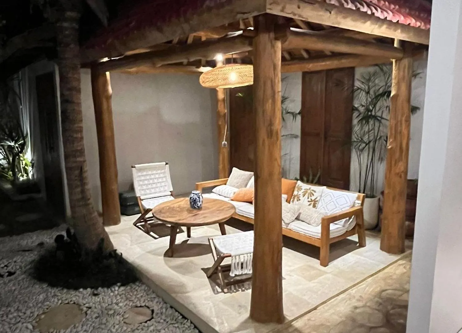 New Peaceful 4 Master Bdrm Suites Villa Legian Kuta  Indonesia