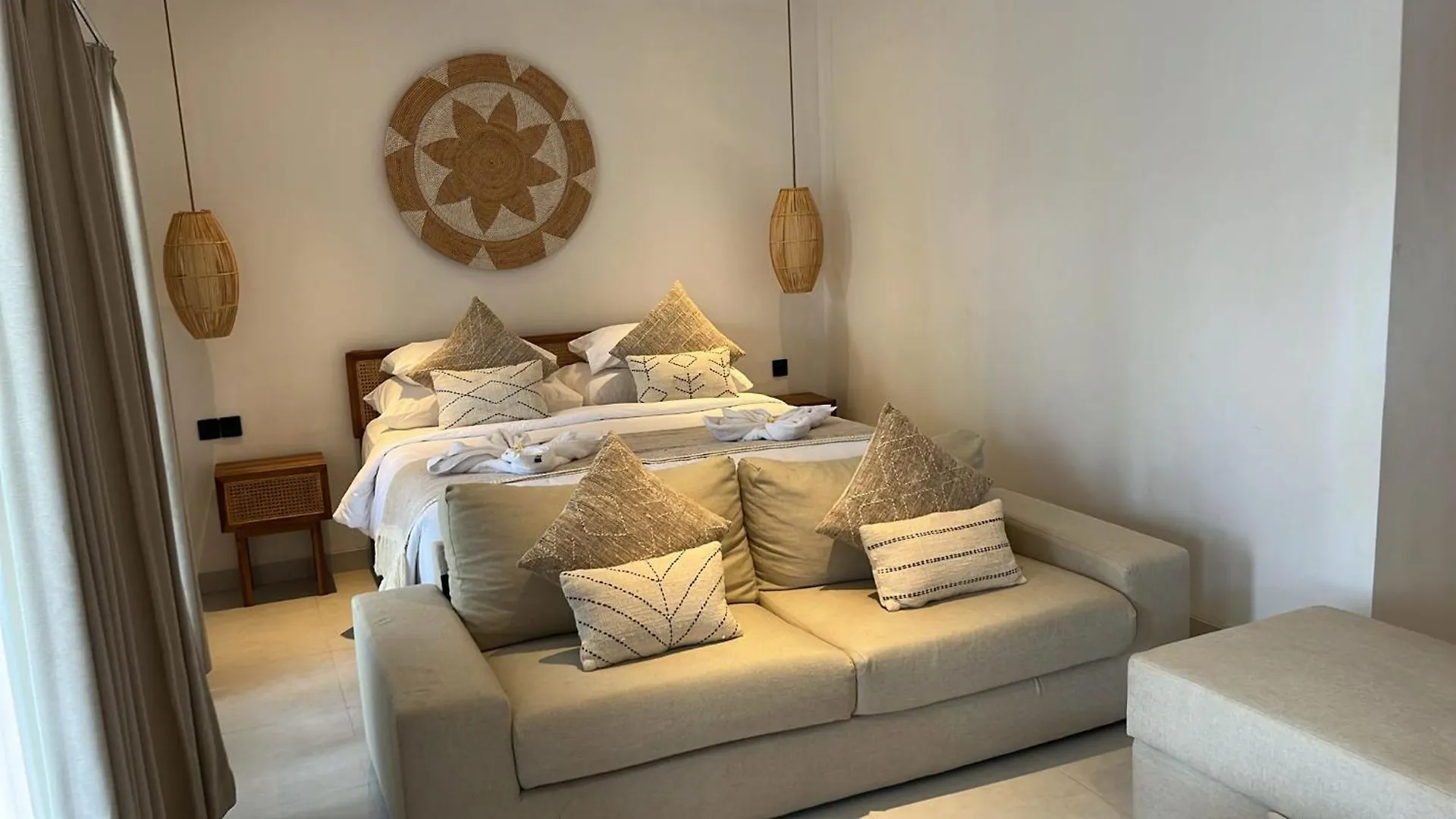 New Peaceful 4 Master Bdrm Suites Villa Legian Kuta   Kuta (Bali)