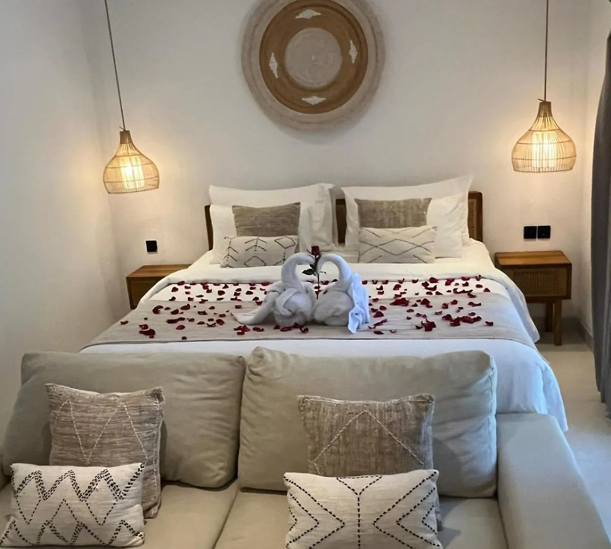 New Peaceful 4 Master Bdrm Suites Villa Legian Kuta  0*, Kuta (Bali)
