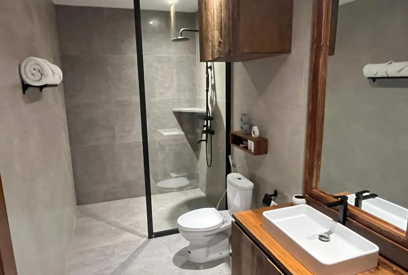 New Peaceful 4 Master Bdrm Suites Villa Legian Kuta  0*, Kuta (Bali) Indonesia