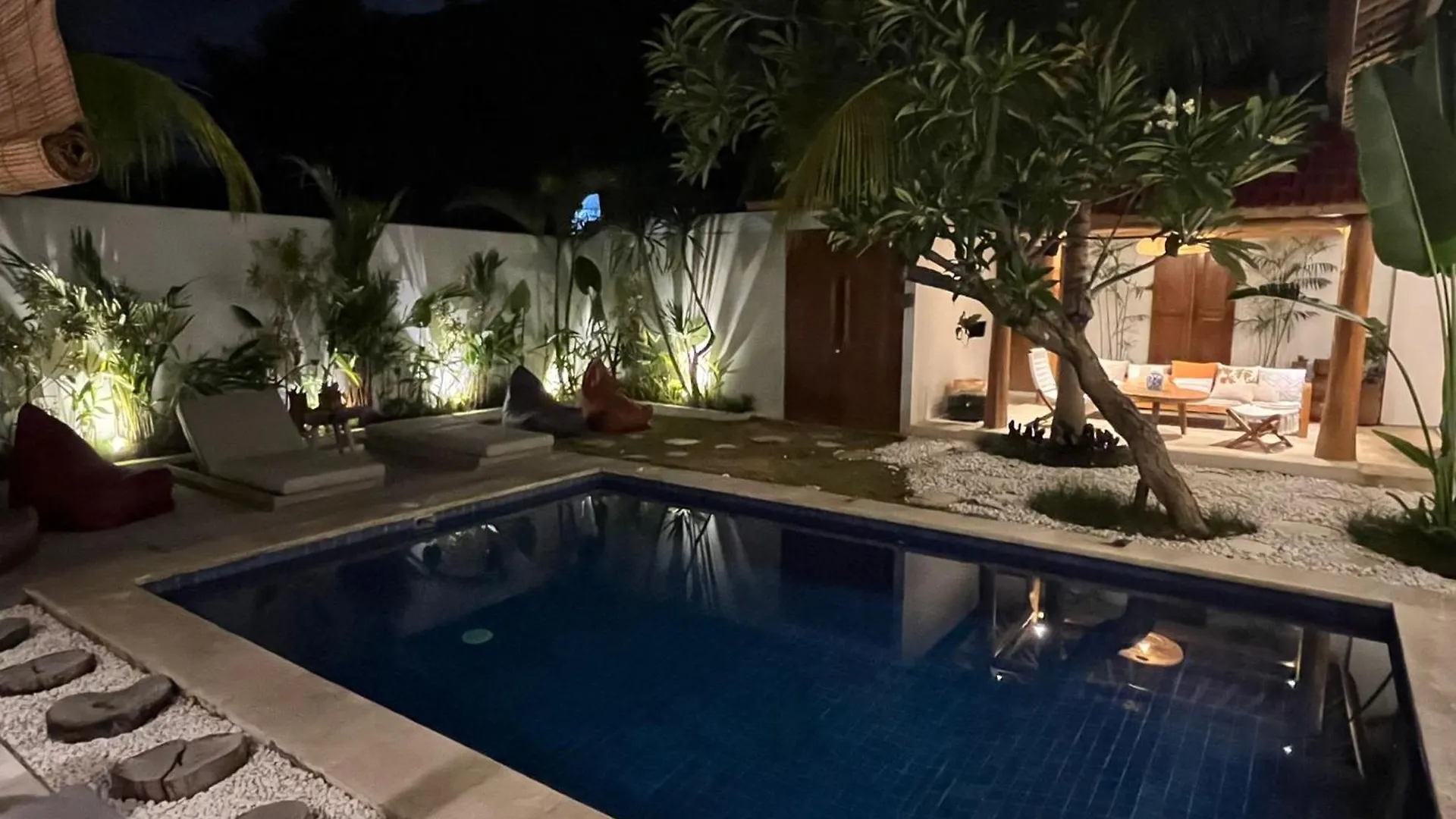 New Peaceful 4 Master Bdrm Suites Villa Legian Kuta  Indonesia